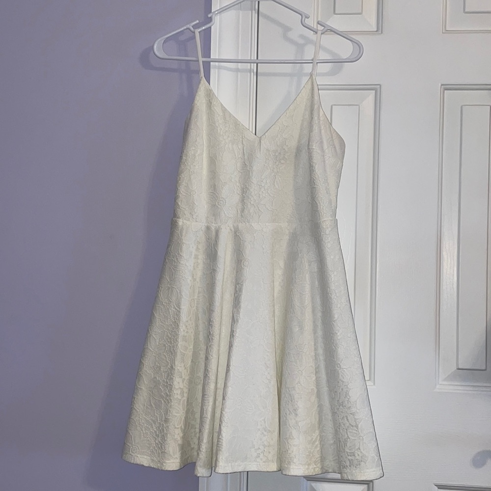 White lace dress